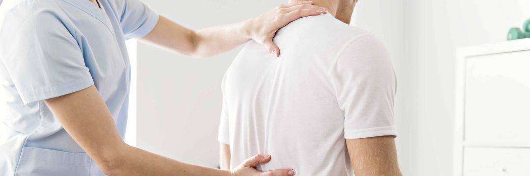 When to See an Orthopedic Doctor for Shoulder Pain | Sai Hospital, Haldwani